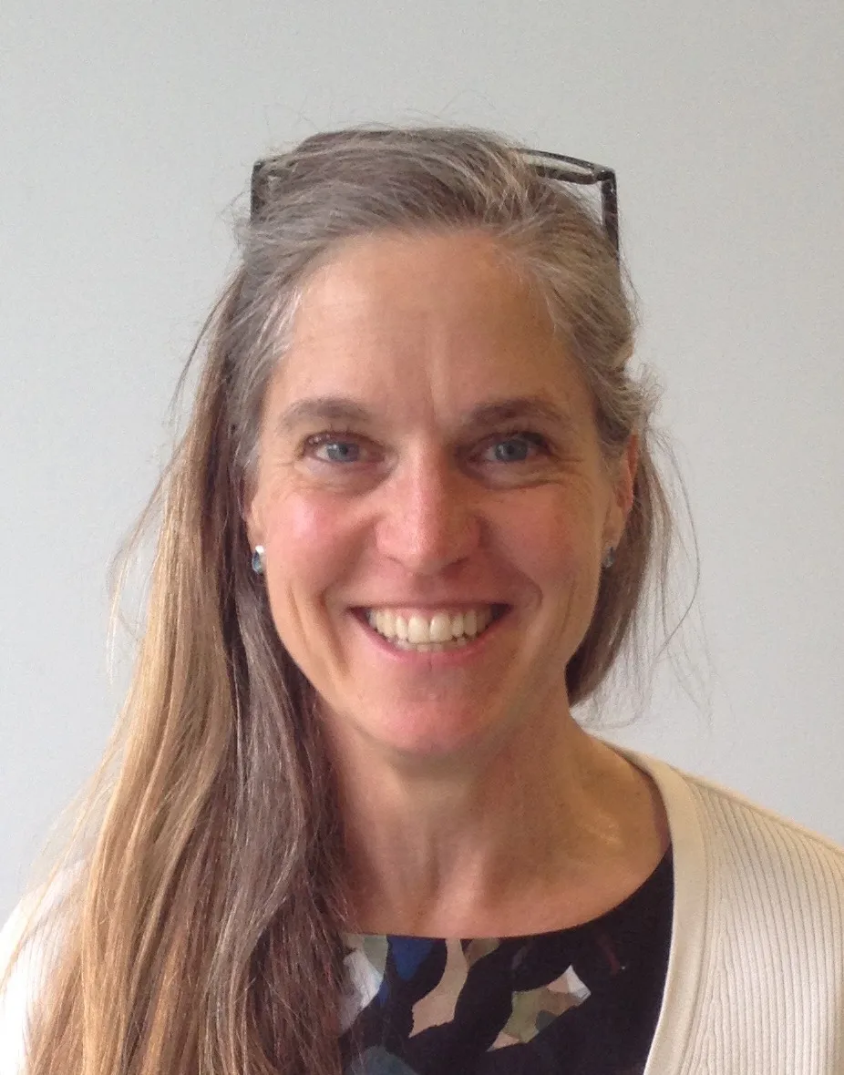 Wendy McDougald headshot