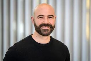 Portrait photograph of Nikolaos Giannakis